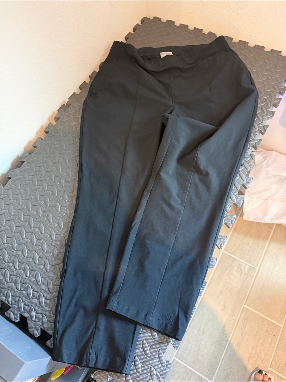 Columbia Women's Black Slim Pull-On Performance Pants